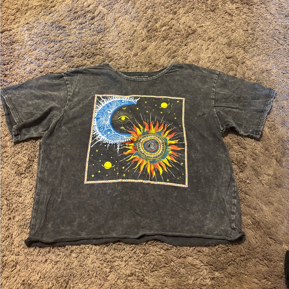 Sun and Moon Graphic T-Shirt